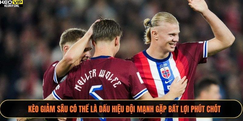 Giải Mã Tỷ Lệ Kèo Cúp C1 – Bí Thuật Soi Kèo Hiệu Quả 4 Kèo giảm sâu có thể là dấu hiệu đội mạnh gặp bất lợi phút chót